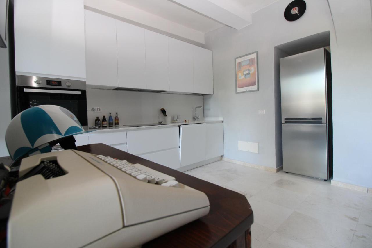 The House Of The Film Apartment Siena Exterior photo