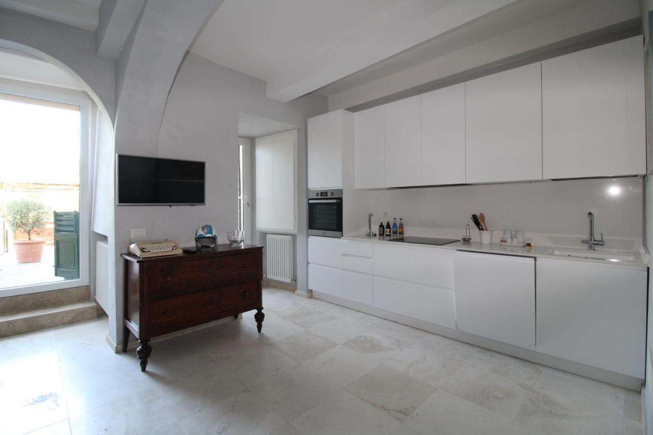 The House Of The Film Apartment Siena Exterior photo