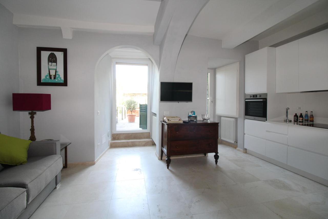 The House Of The Film Apartment Siena Exterior photo
