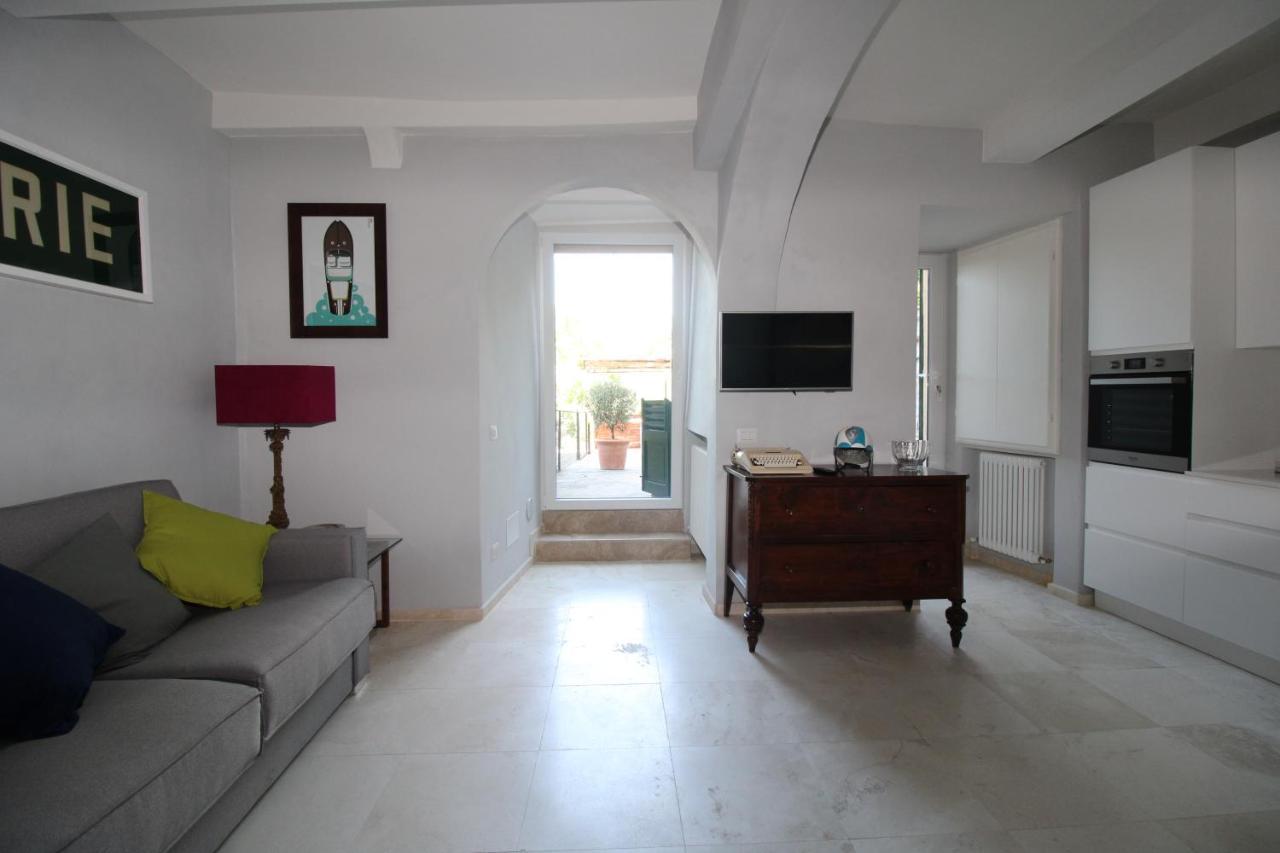 The House Of The Film Apartment Siena Exterior photo