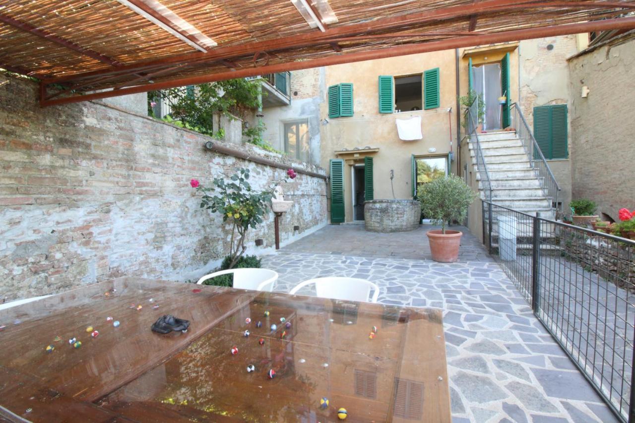 The House Of The Film Apartment Siena Exterior photo