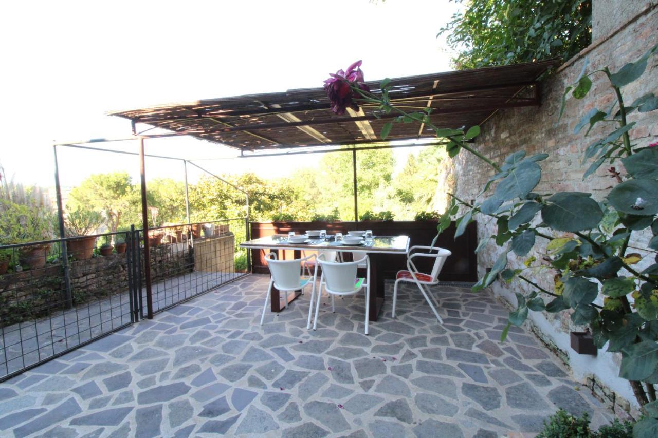 The House Of The Film Apartment Siena Exterior photo