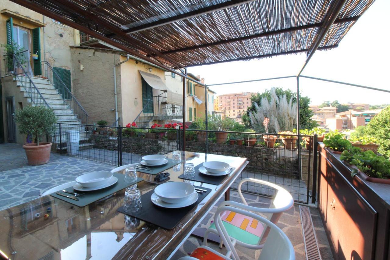The House Of The Film Apartment Siena Exterior photo